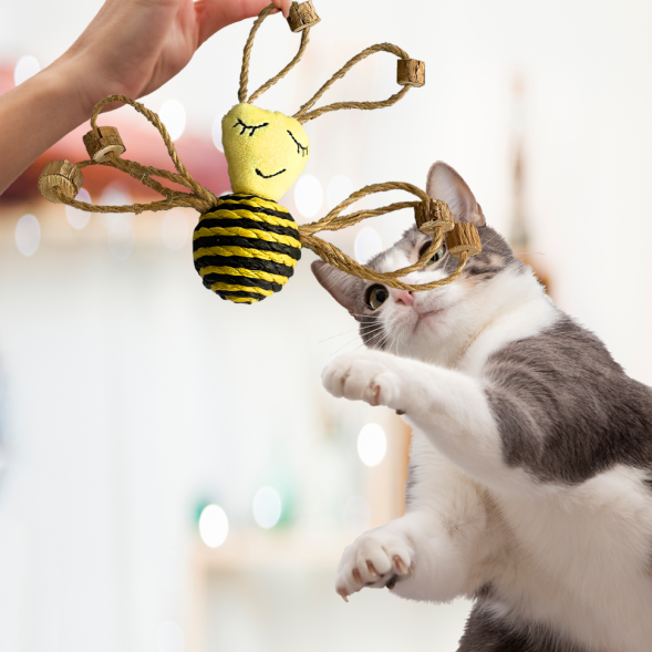 BONITAPET игрушка для кошек Пчелка